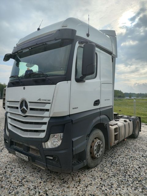 Грузовой Mercedes-Benz Actros — фотография 1