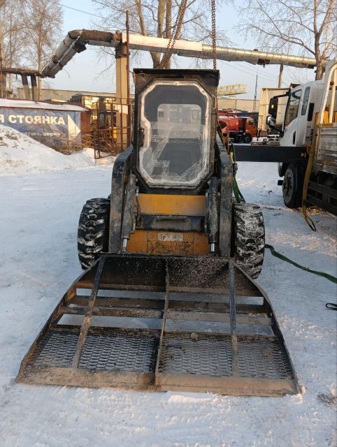 Мини-погрузчик ZAUBERG MN950 — фотография 1