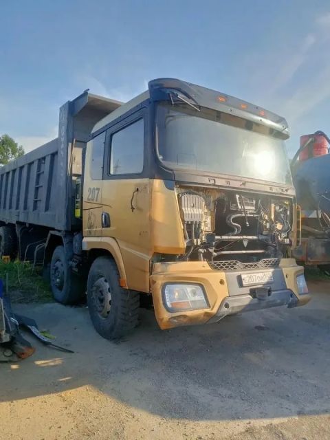 Самосвал SHACMAN SX33186V366 — фотография 1