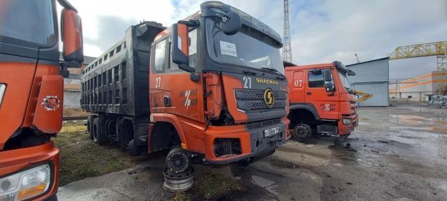 Специализированный, автомобиль - самосвал SHACMAN SX331863366 — фотография 1