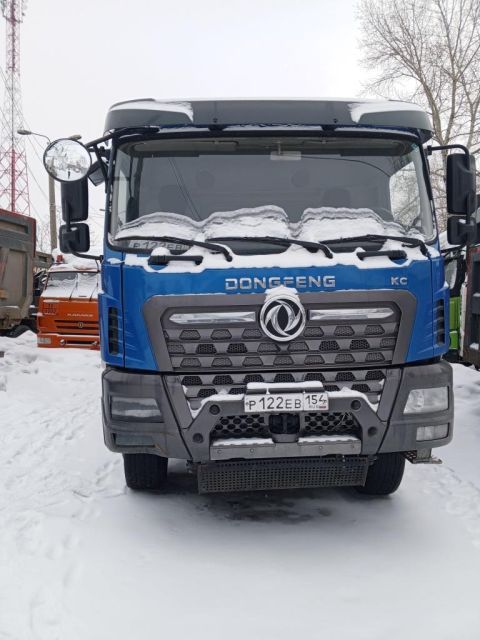 Специализированный, автомобиль - самосвал — фотография 1