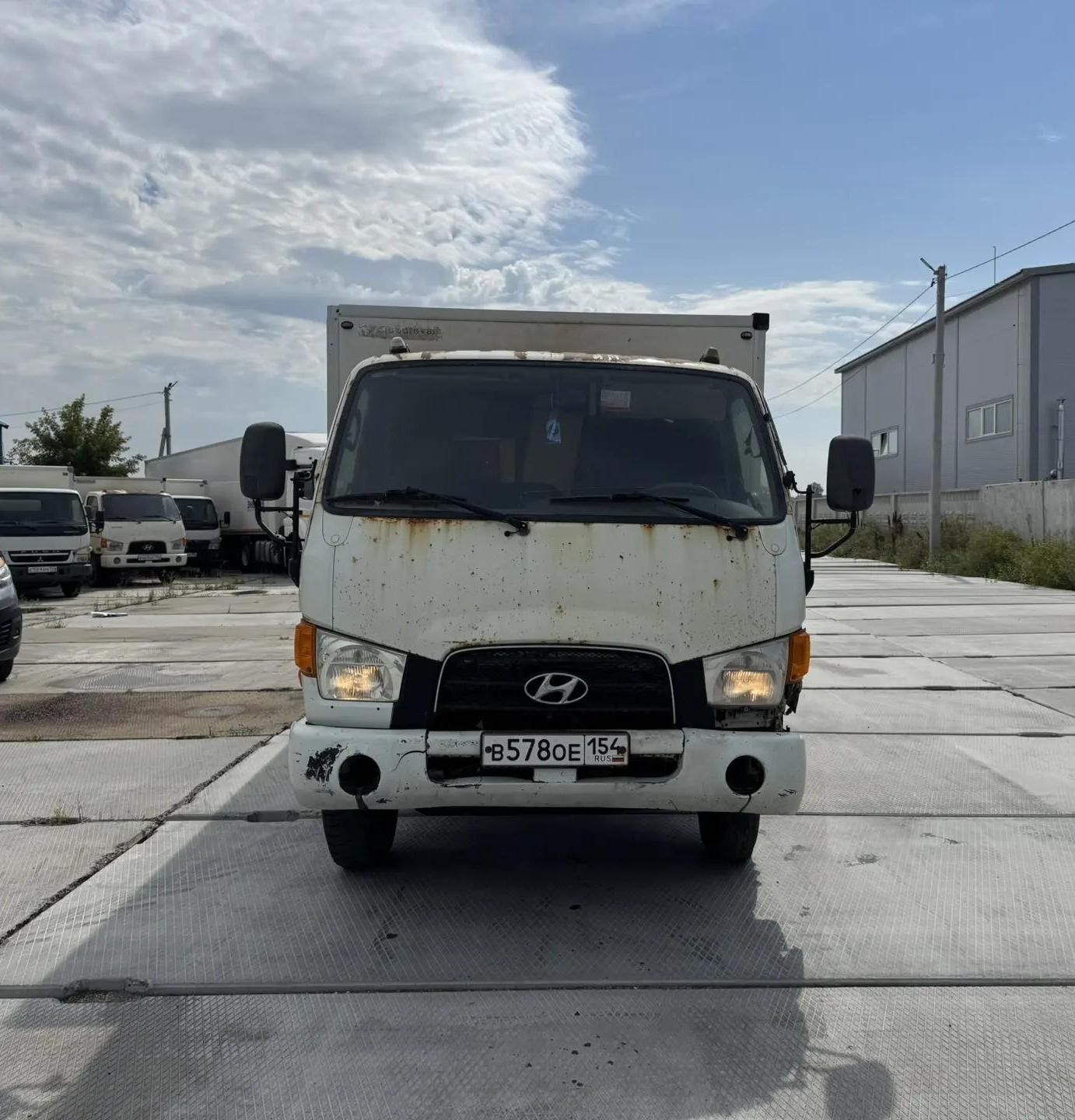 Рефрижератор Hyundai Kuzbas HD78 — фотография 1