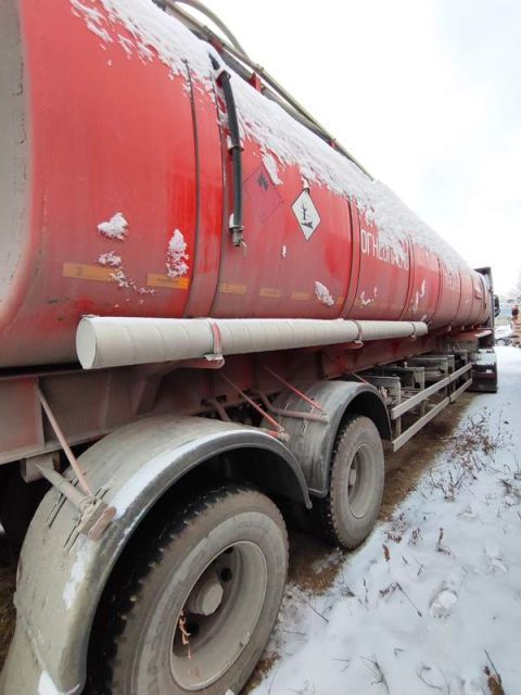 Специализированный, полуприцеп-цистерна УСТ 94657LA2-06 — фотография 1