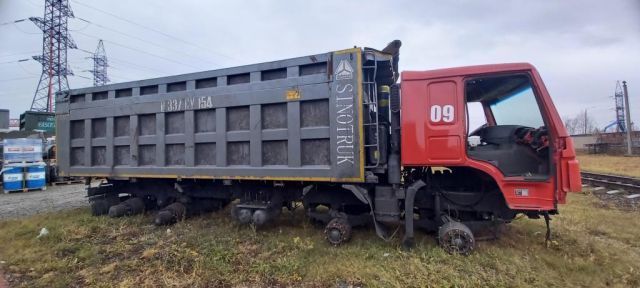 Специализированный, автомобиль-самосвал HOWO ZZ3407S3867E — фотография 1