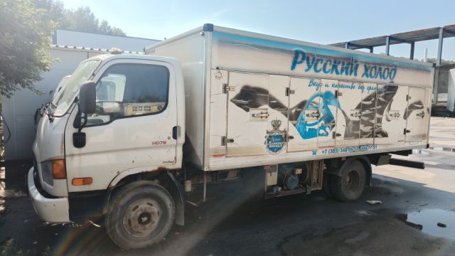 Рефрижератор Hyundai HD78 5792F5 — фотография 1